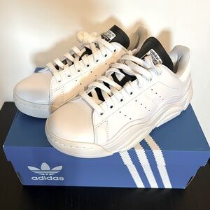 NWB Adidas Melancon Stan Smith tennis shoes women sz6.5